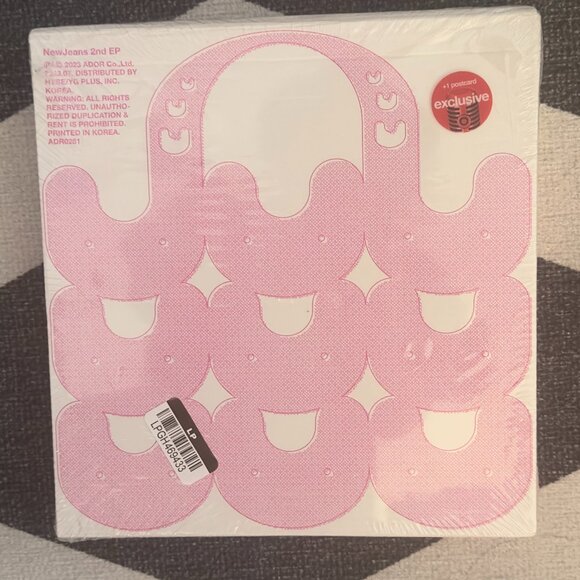 💿 NewJeans – 'Get Up' 2nd EP (Bunny Beach Bag ver.) | Target Exclusive – Daniel - Picture 2 of 2